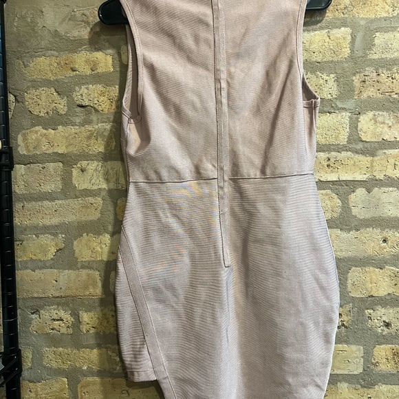 Stunning Dusty Mauve Deep V Bandage Dress - Akira (Size Large) - NWT, Minor Flaw - Picture 6 of 6
